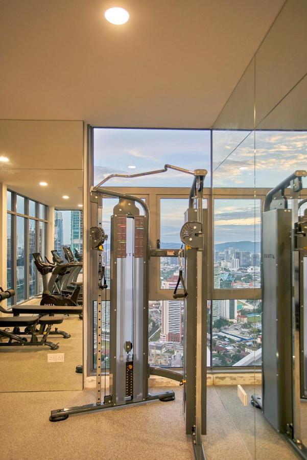 Royce Klcc, Center Apartment